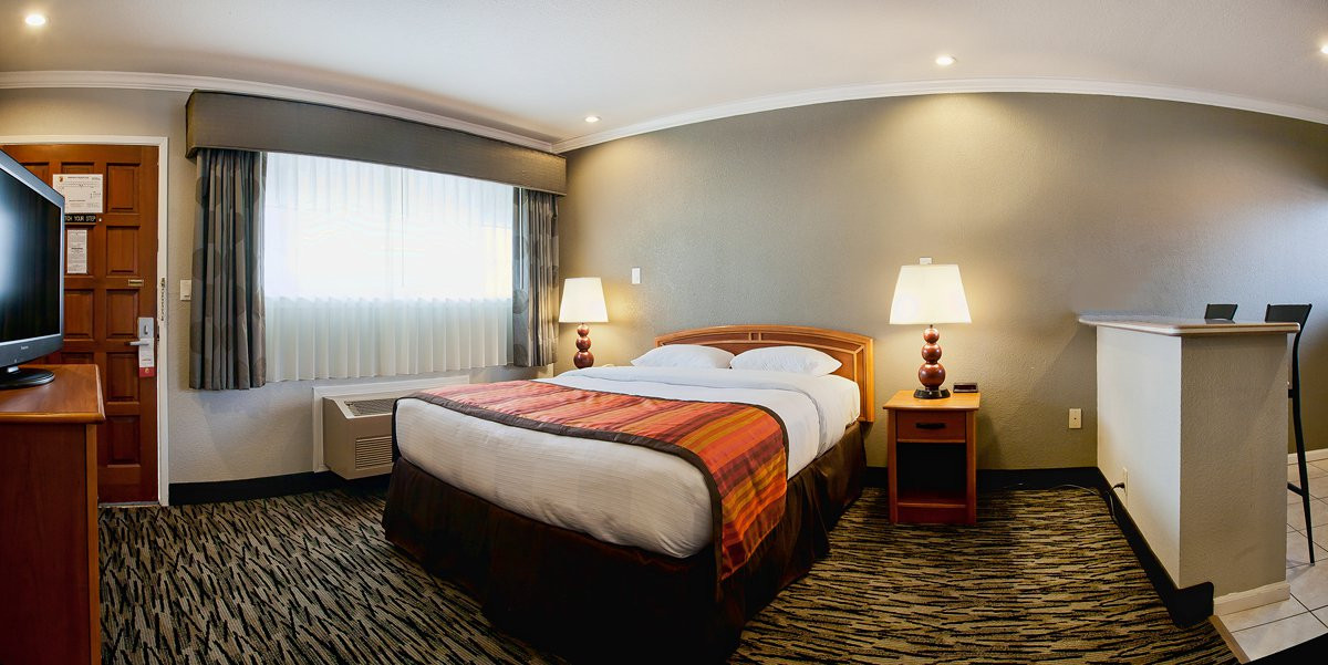 Two-Queen Suite Accessible