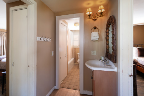 Two Bedroom Cottage King Bedroom